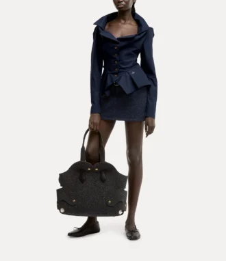 マンデーシャツ