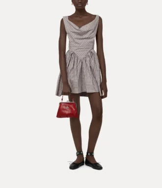 グラニーフレームパース